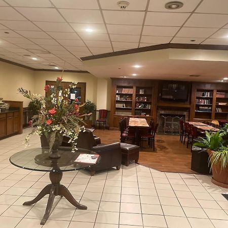 Econo Lodge Inn & Suites - Norton Extérieur photo