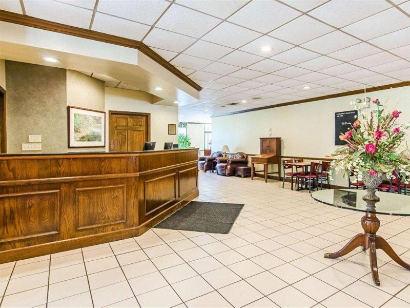 Econo Lodge Inn & Suites - Norton Extérieur photo