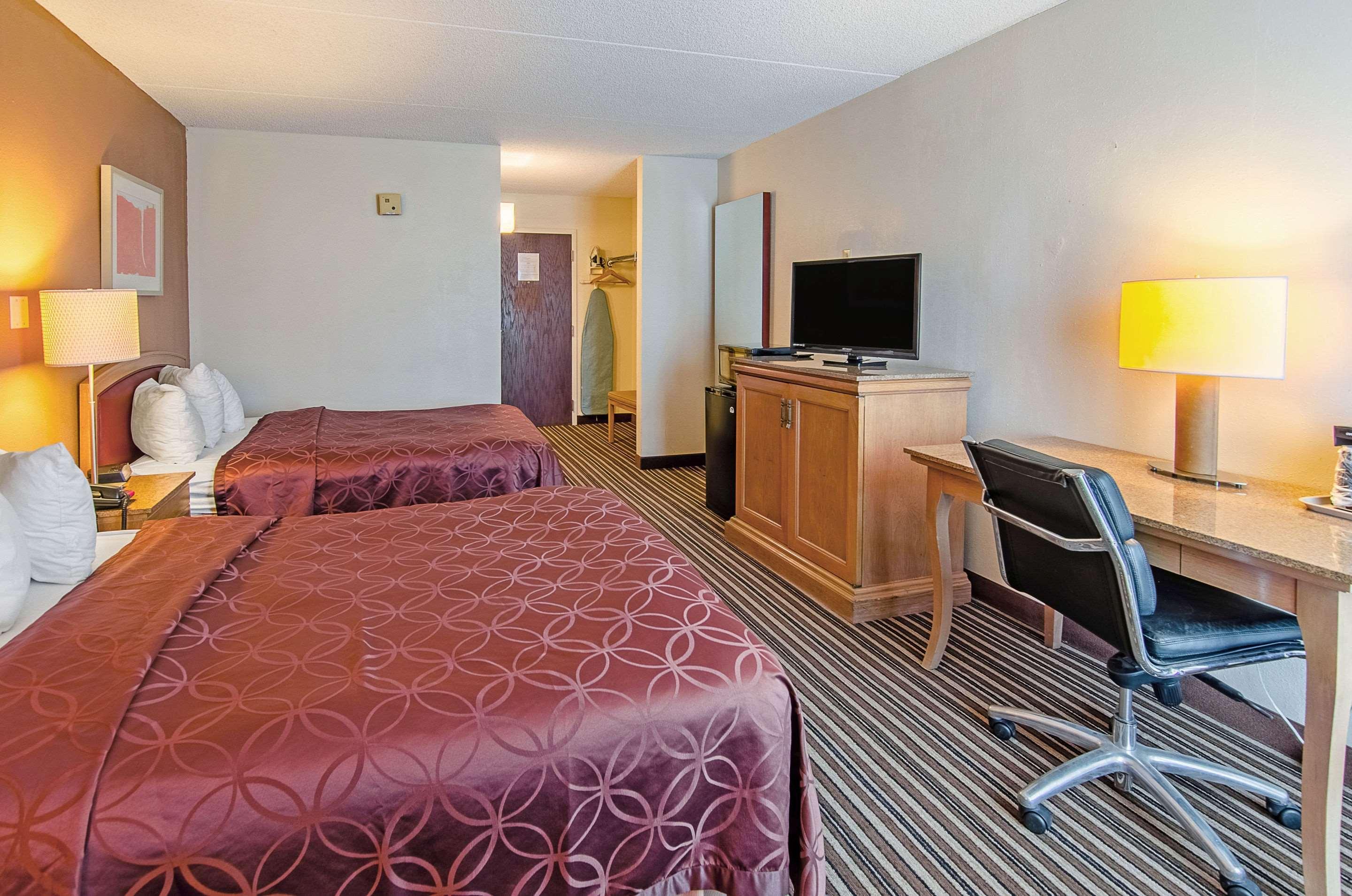 Econo Lodge Inn & Suites - Norton Extérieur photo